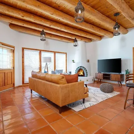Casa Escondido- Quiet, Decks, 3br, El Dorado Holiday home *