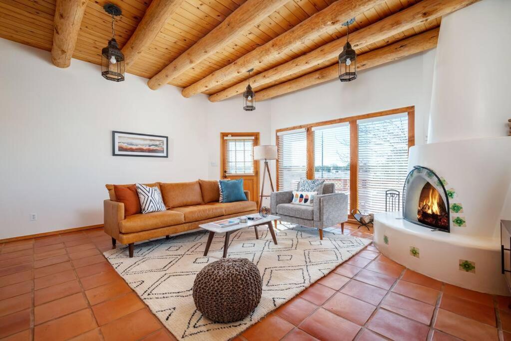 Casa Escondido- Quiet, Decks, 3br, El Dorado * Santa Fe