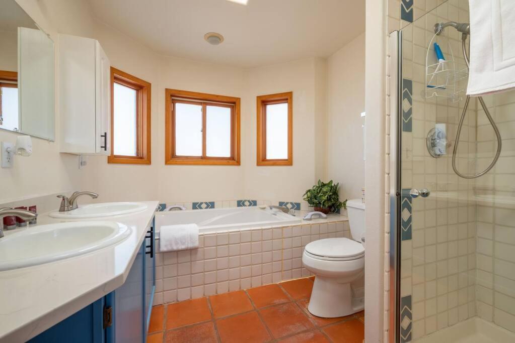 Casa Escondido- Quiet, Decks, 3br, El Dorado Holiday home *