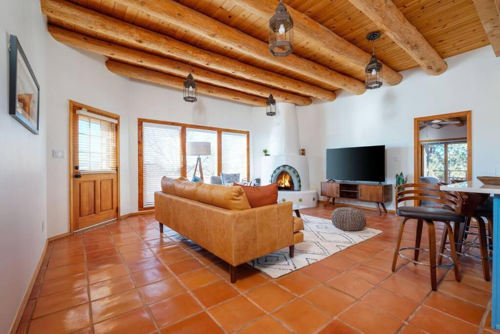 Casa Escondido- Quiet, Decks, 3br, El Dorado Holiday home *